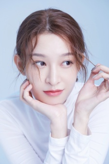 伽罗太华流眼泪翻白眼咬铁球